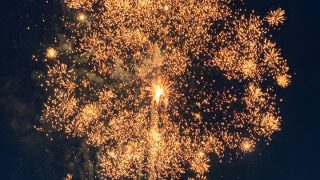 タクシーに乗るときもシートベルトをつけましょう！